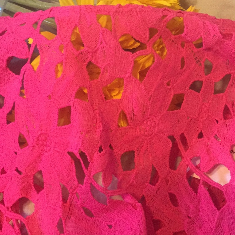 FUCHSIA CRISS CROSS LOW BACK  CROCHET TOP - Picture 7 of 8